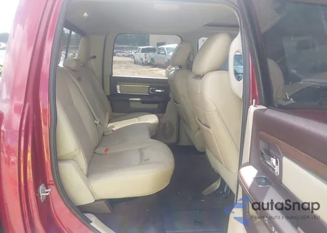 2015 Ram 2500 Laramie z USA, uszkodzony, nr VIN 3C6UR5FL5FG521359